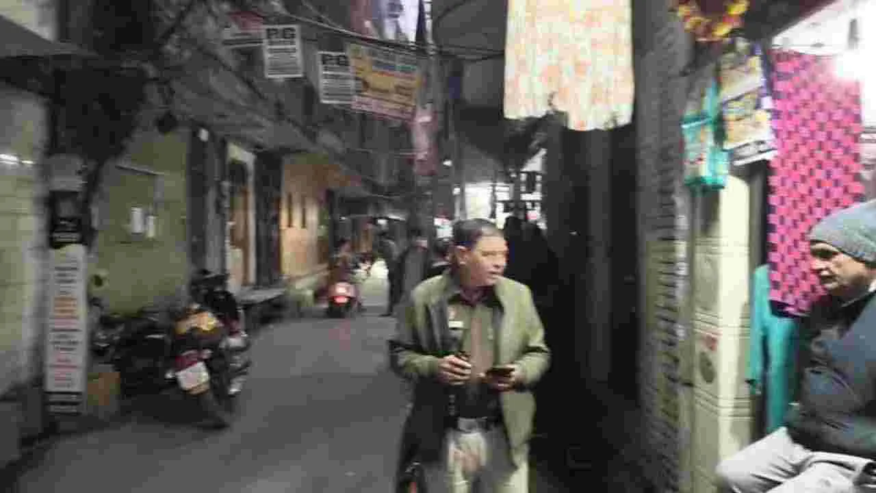 Feeding Dhatura Laced Food: తల్లి మాట విన్నాడు.. లడ్డులు పెట్టి అందర్నీ చంపేశాడు