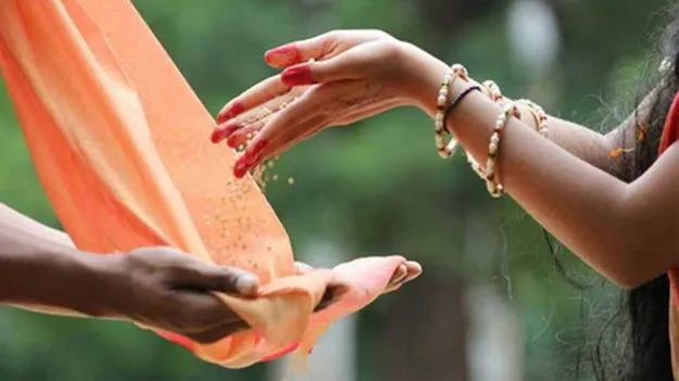 Sankranti 2026 Donations: సంక్రాంతి స్పెషల్.. వీటిని దానం చేస్తే మీ అదృష్టం మారిపోతుంది!