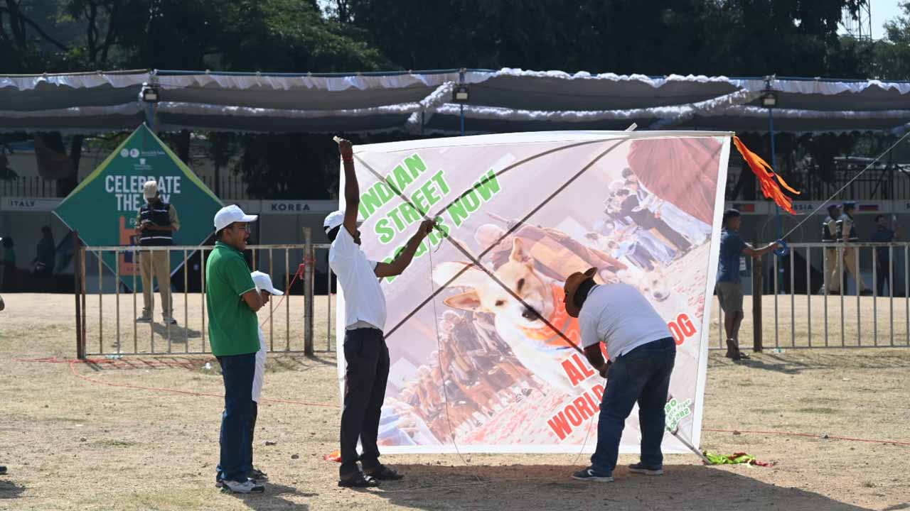 వైభవంగా కైట్ ఫెస్టివల్.. హాజరైన విదేశీయులు