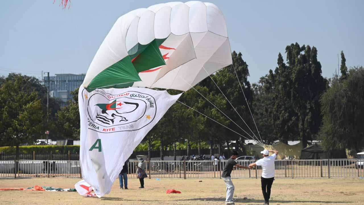 వైభవంగా కైట్ ఫెస్టివల్.. హాజరైన విదేశీయులు