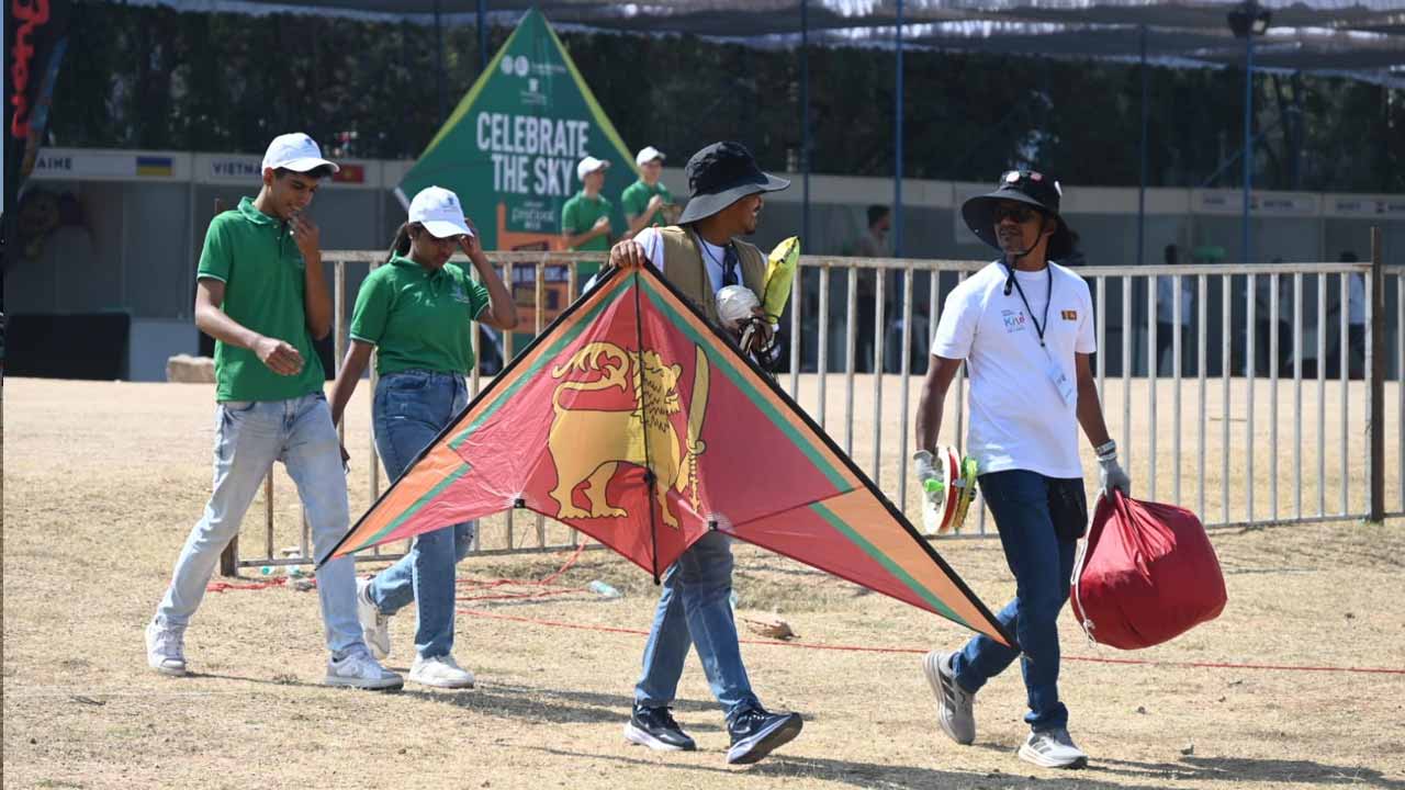 వైభవంగా కైట్ ఫెస్టివల్.. హాజరైన విదేశీయులు