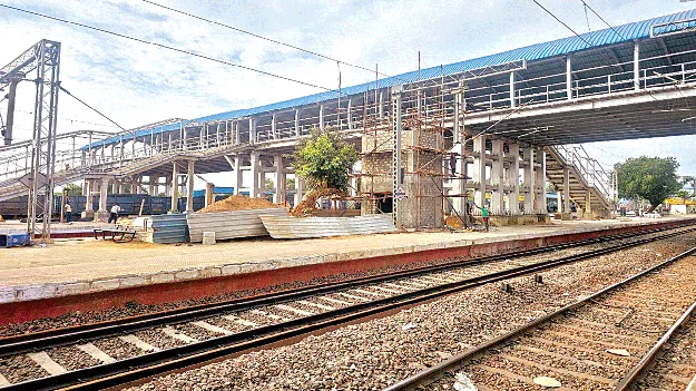 new look to kotta valasa Railway Station‘కొత్త’వలస రైల్వేస్టేషన్‌