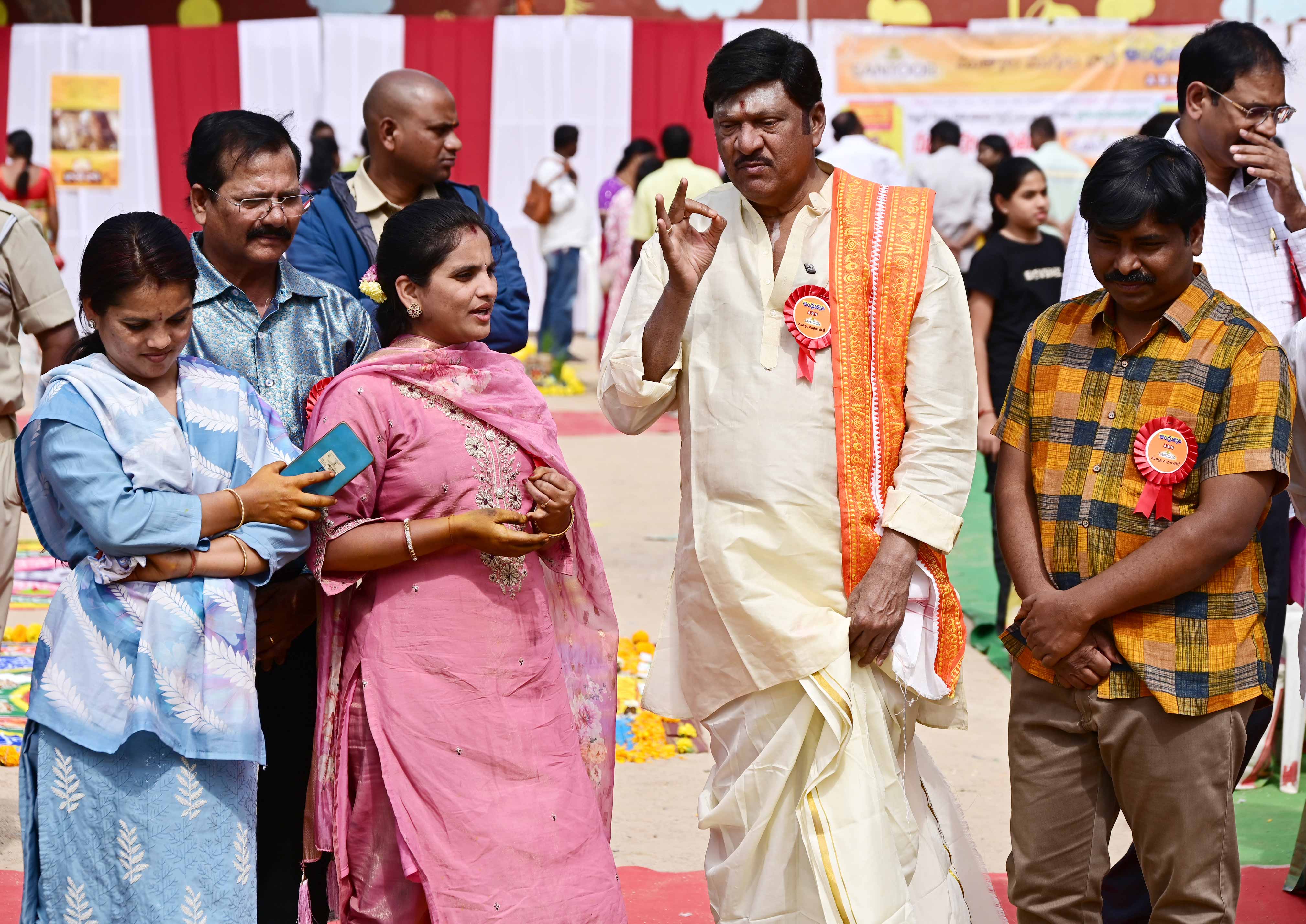 అంగరంగ వైభవంగా ఆంధ్రజ్యోతి - ఏబీఎన్  ముగ్గుల పోటీల ఫైనల్స్