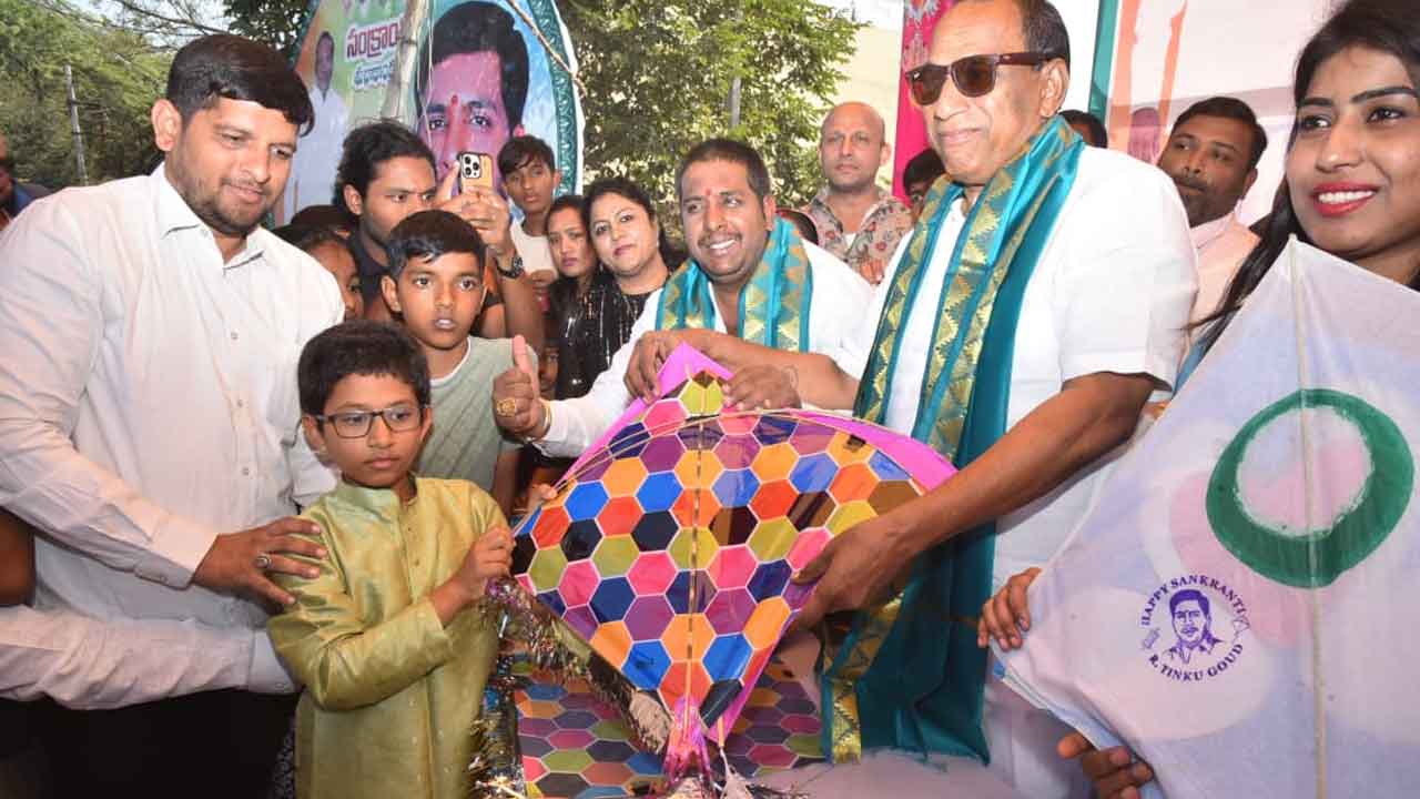 బోయినపల్లిలో సంక్రాంతి సంబరాల్లో పాల్గొన్న మాజీ మంత్రి మల్లారెడ్డి