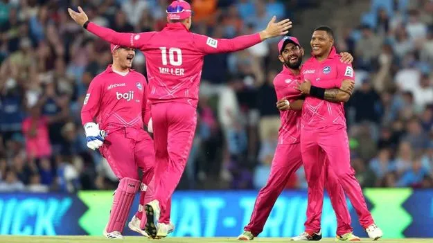 Otniel Baartman: దక్షిణాఫ్రికా టీ20 లీగ్‌లో సంచలనం.. మరో హ్యాట్రిక్ నమోదు