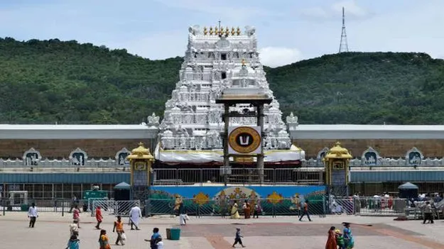 Tirumala  Temple: తిరుమలలో పెరిగిన భక్తుల రద్దీ.. ఇప్పటివరకు ఎంతమంది దర్శించుకున్నారంటే..