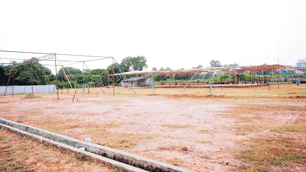 ‘బరి’తెగించేశారు!