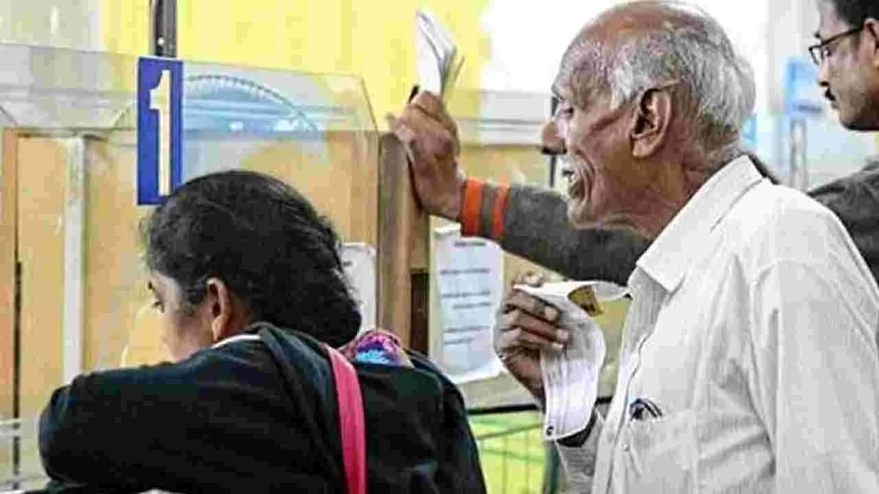 Pension Rights: పీఆర్‌సీ జాప్యంతో పెన్షనర్లకు అన్యాయం