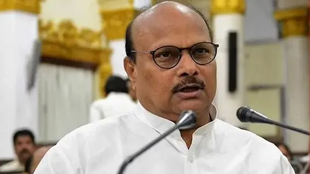 అసంబద్ధ ప్రకటనలతో జగన్‌ నవ్వులపాలు: యనమల