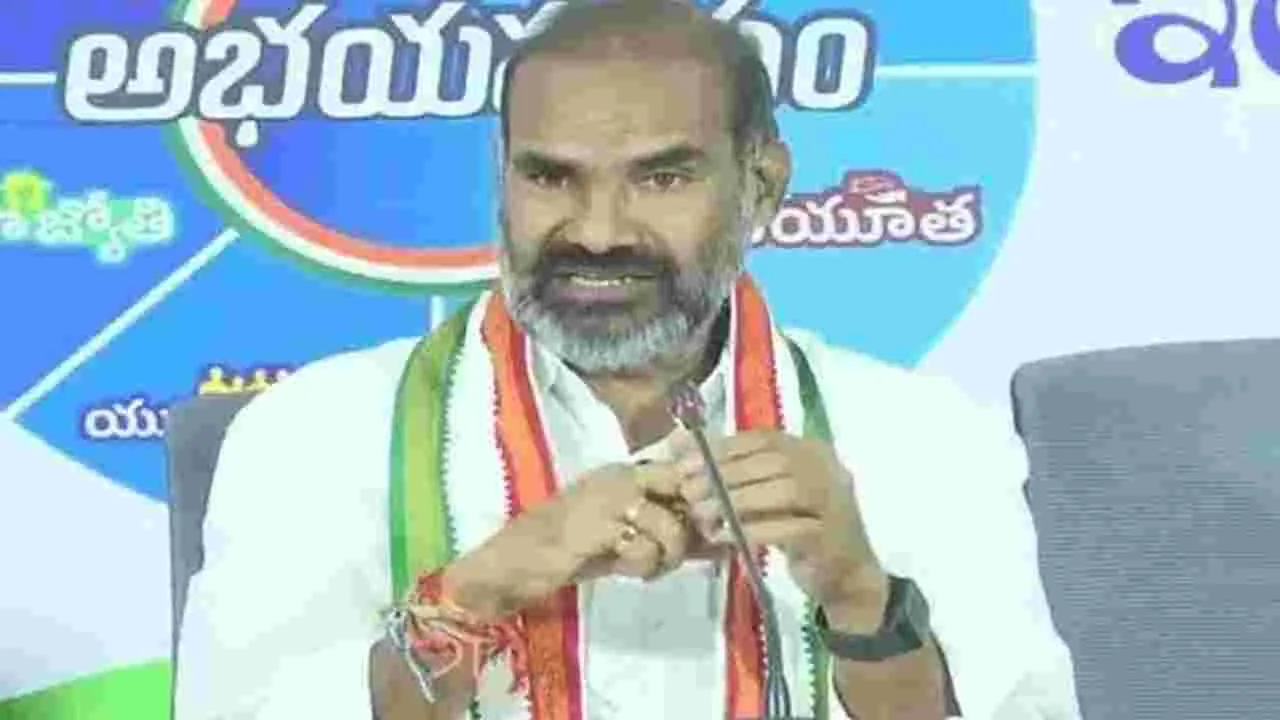 TG Govt Whip Aadi Srinivas: హరీశ్‌ రావువి పిచ్చి మాటలు
