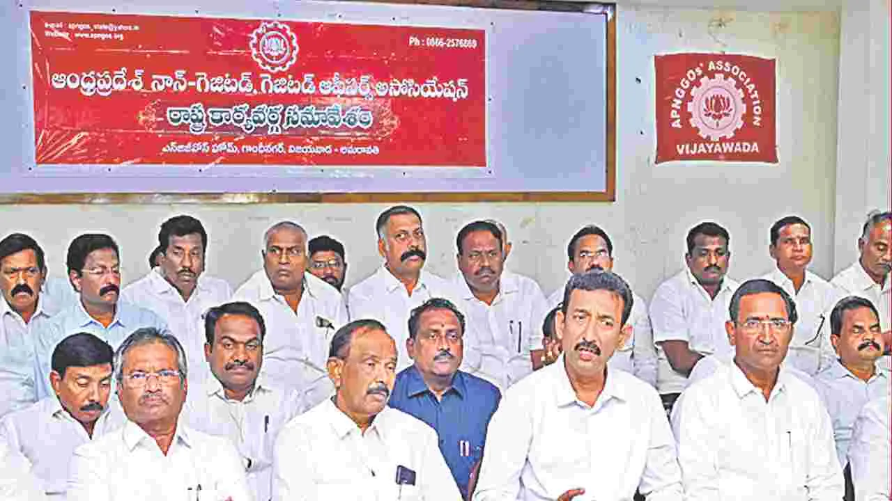 Alaparthi Vidyasagar: ఉద్యోగుల హక్కుల సాధనే లక్ష్యం