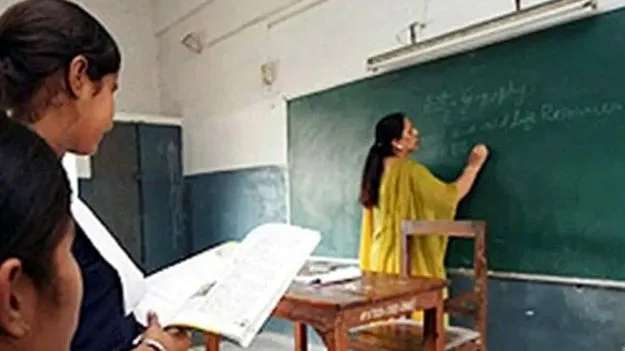 5న టీచర్ల సమస్యలపై చలో ఢిల్లీ: ఏఐజేఏసీటీవో