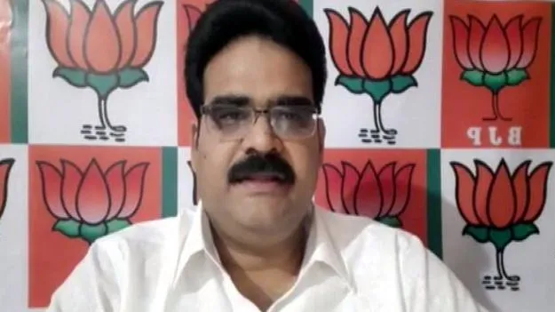 ప్రజలను మోసం చేసిన జగన్‌, కేసీఆర్‌: లంకా