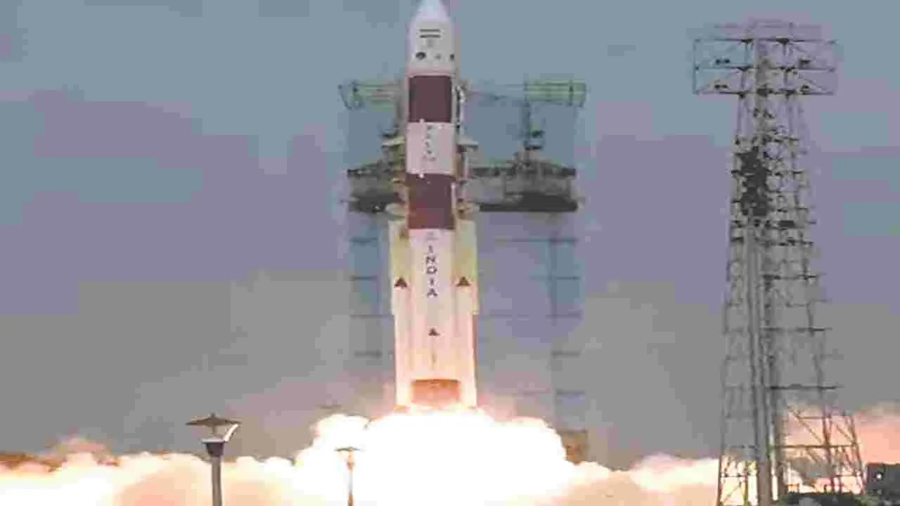 Polar Satellite Launch Vehicle: గురి తప్పిన ఇస్రో విజయాశ్వం