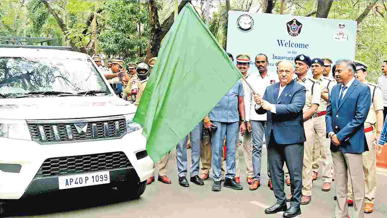 DGP Harish Kumar Gupta: మారుమూల ప్రాంతాలకూ పోలీసు కమ్యూనికేషన్‌