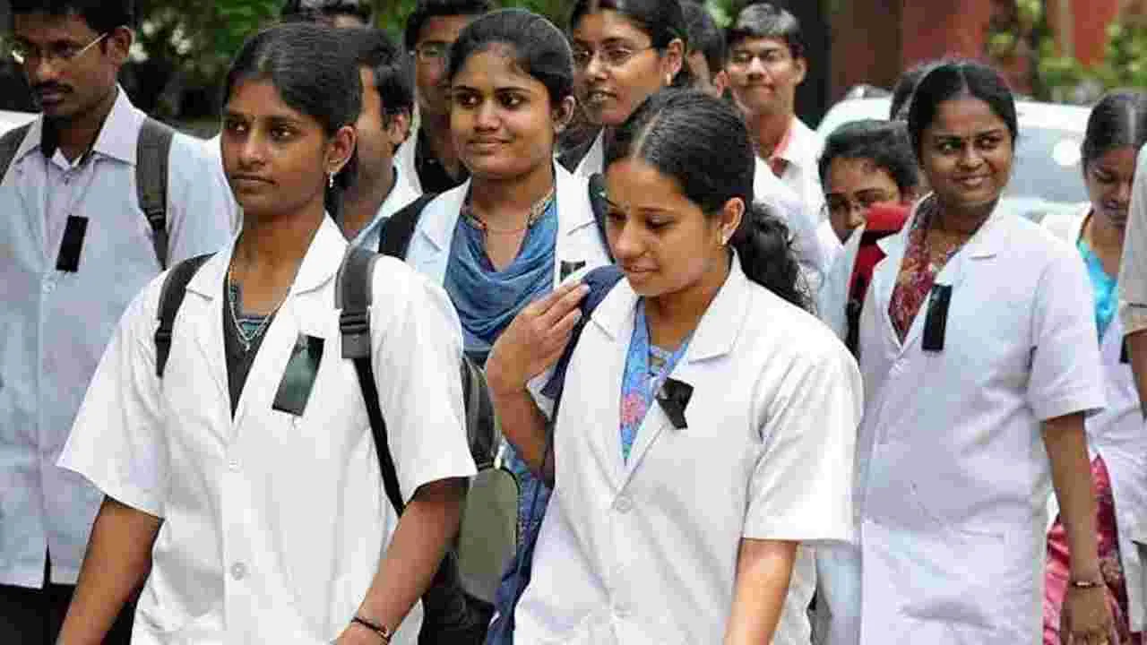 Medical Students Mental Health: శిక్షణతో మెడికోల ఒత్తిళ్లకు చెక్‌!