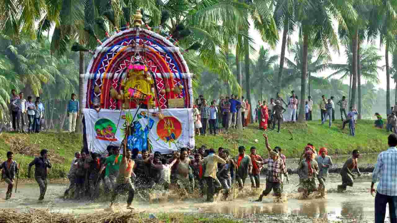 రాష్ట్ర పండుగగా కోనసీమ ప్రభల తీర్థం: మంత్రి దుర్గేశ్‌