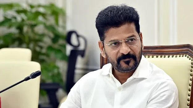 Telangana Govt: తల్లిదండ్రులను నిర్లక్ష్యం చేస్తే జీతాల్లో 10శాతం కోత!