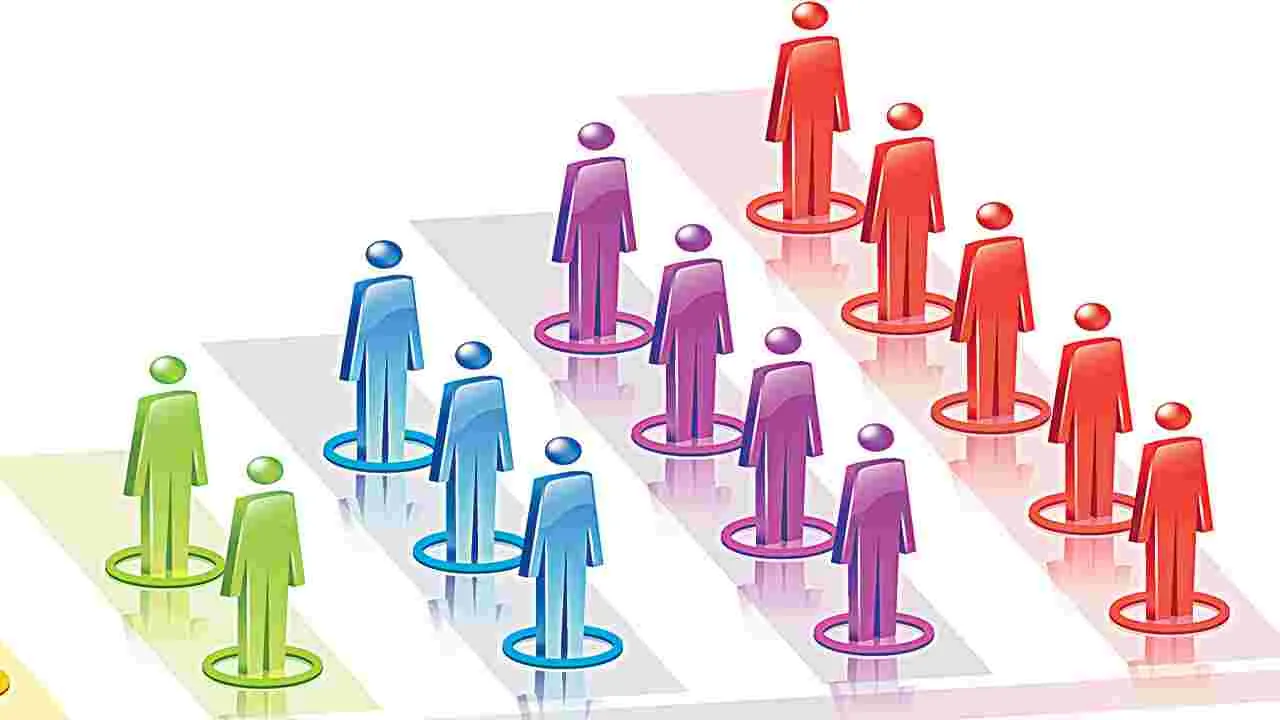 Municipal Elections: 38 మునిసిపాలిటీలు బీసీలకే..