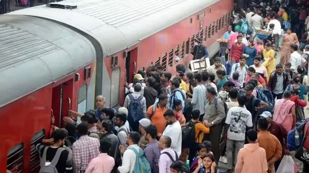 South Central Railway: ప్రయాణికుల రద్దీ దృష్ట్యా జాగ్రత్తలు పాటించండి