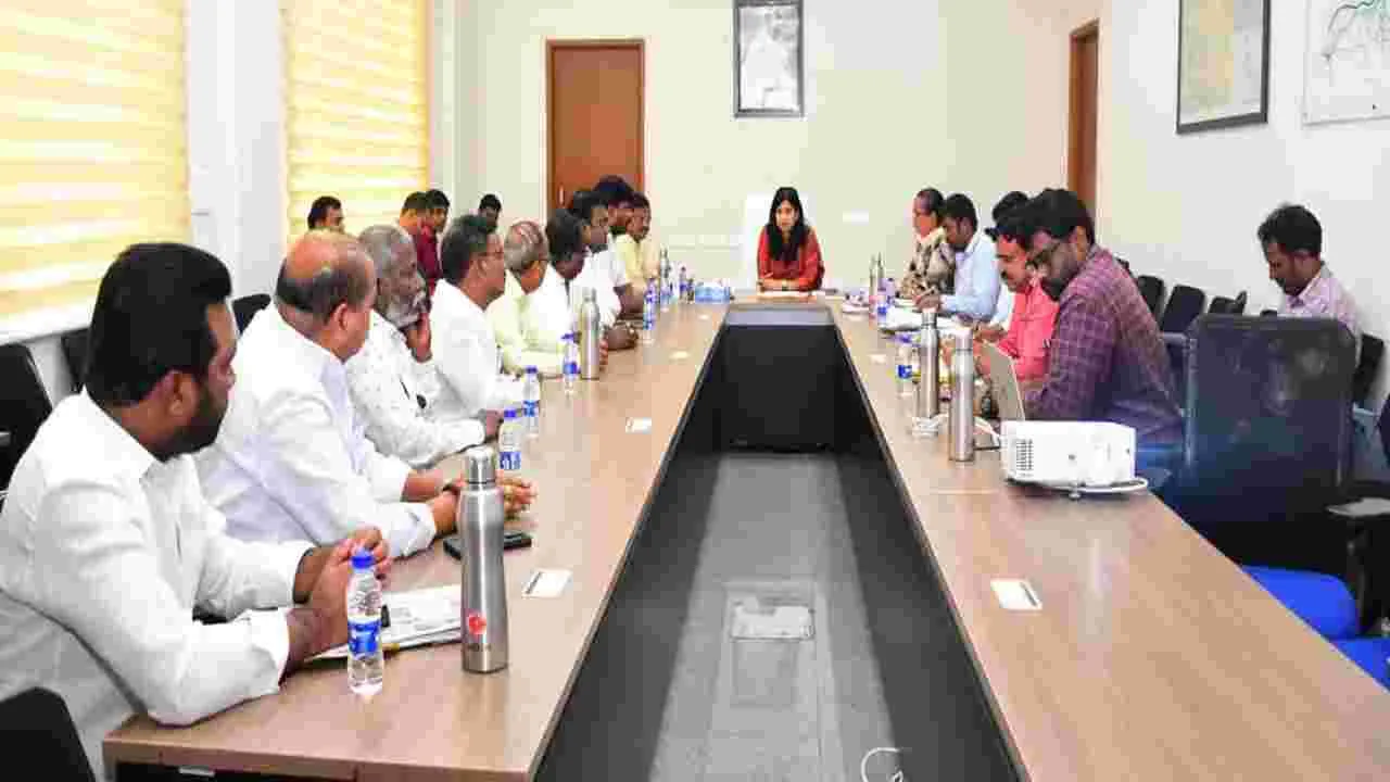 ఓటర్‌ జాబితాపై అభ్యంతరాలు తెలపాలి