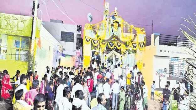 శ్రీధరఘట్ట ఊరుదేవర ప్రారంభం 