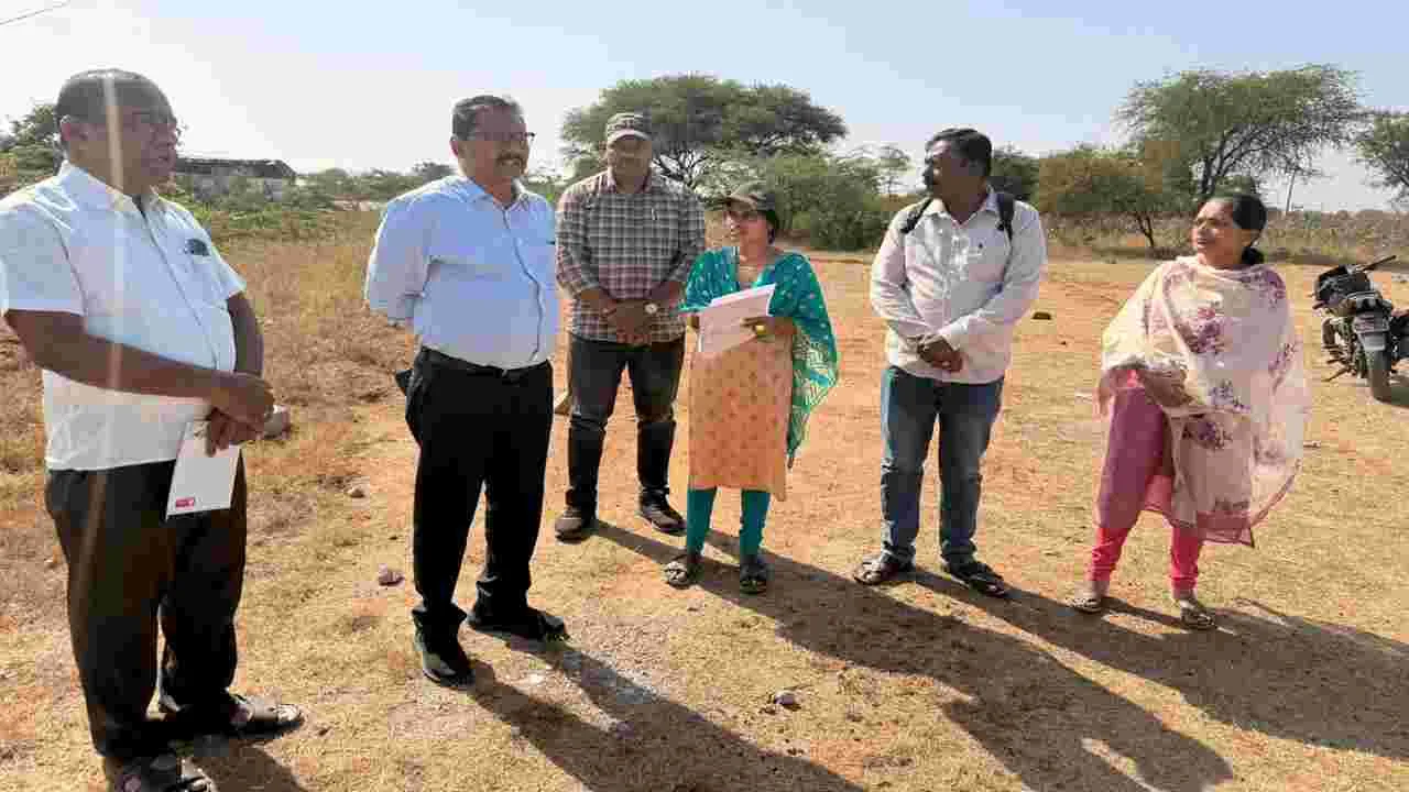 బీఎల్‌వోలు క్షేత్ర స్థాయిలో పరిశీలించాలి