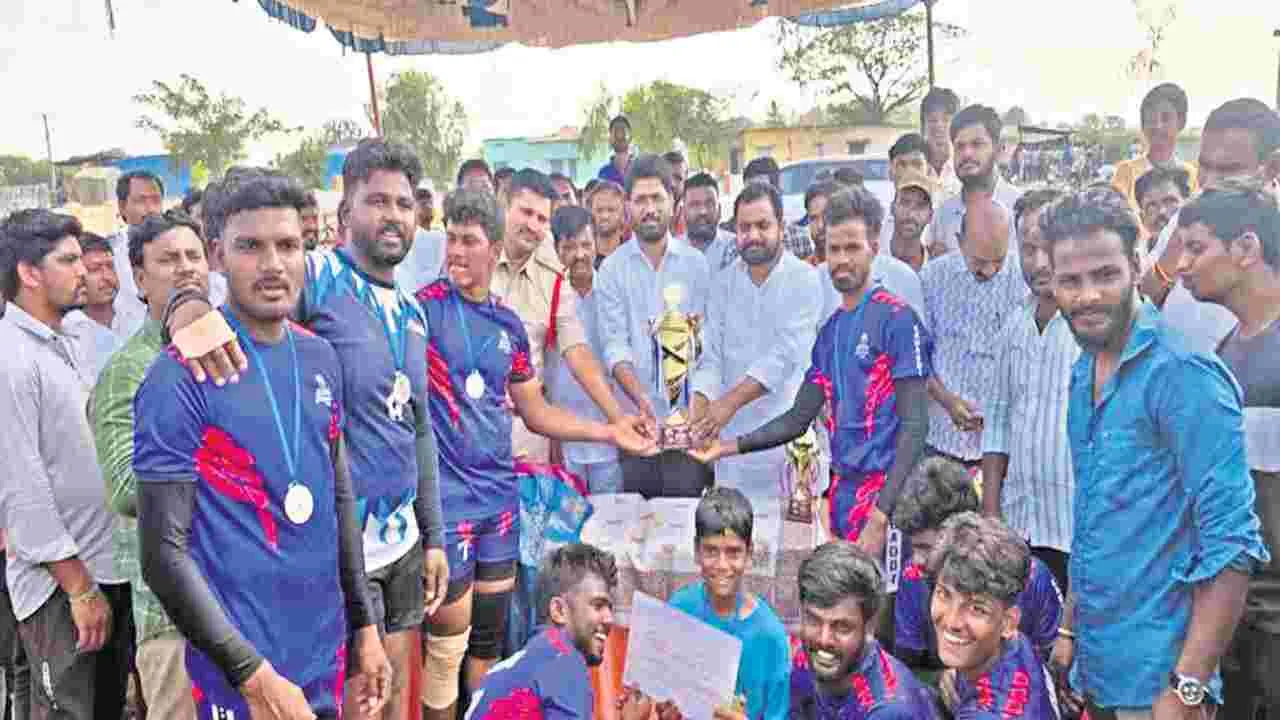 ఎన్టీఆర్‌ కబడ్డీ టోర్నీ విజేత ‘పాల్తూరు’