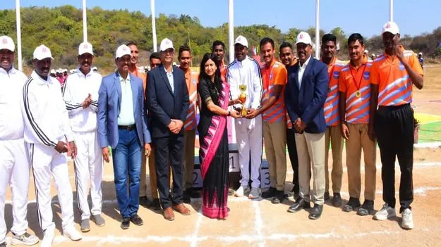 క్రీడలతో స్నేహభావం పెంపు 