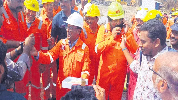 ఇరుసుమండ బ్లోఔట్‌ కథ సుఖాంతం