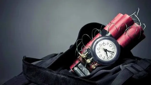 Bomb Threat: అనంత కోర్టుకు బాంబు బెదిరింపు.. పోలీసులు అలెర్ట్