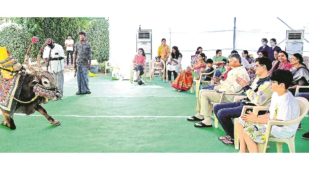 భోగి వేడుకల్లో సీఎం 