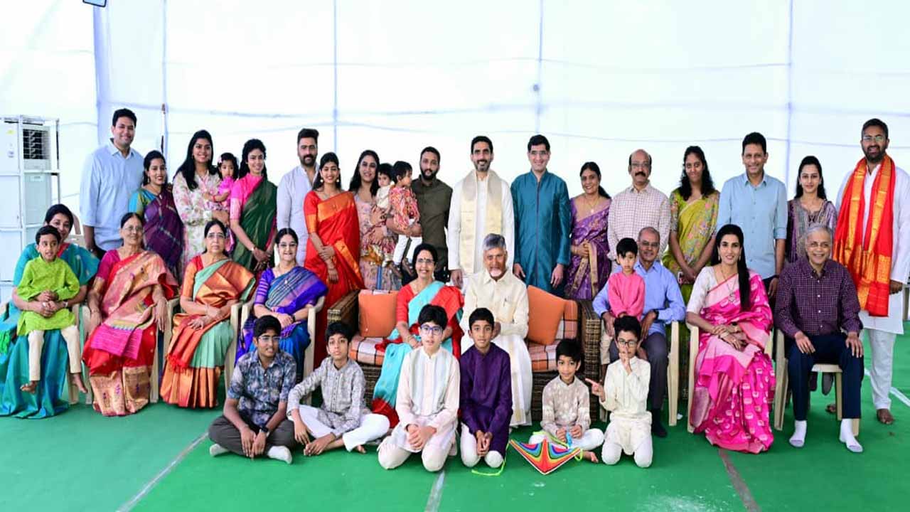 Sankranti Celebrations: సంక్రాంతి వేళ స్వగ్రామంలో సీఎం కుటుంబం సందడి