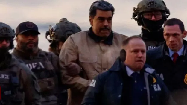 Maduro limps to courthouse: వెనెజువెలా మాజీ అధ్యక్షుడు మదురోకు గాయాలయ్యాయా.. వీడియో చూస్తే.. 