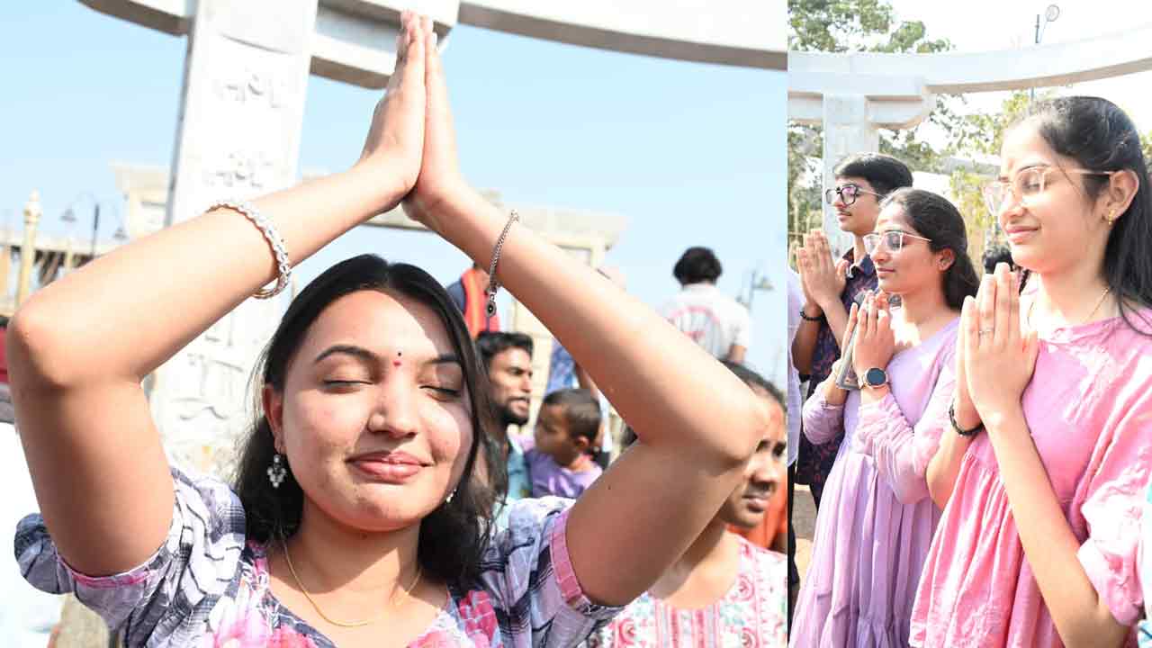 Medaram Jatara: మేడారం జాతరకు శుభారంభం.. వనదేవతలకు శుద్ధి పూజలు