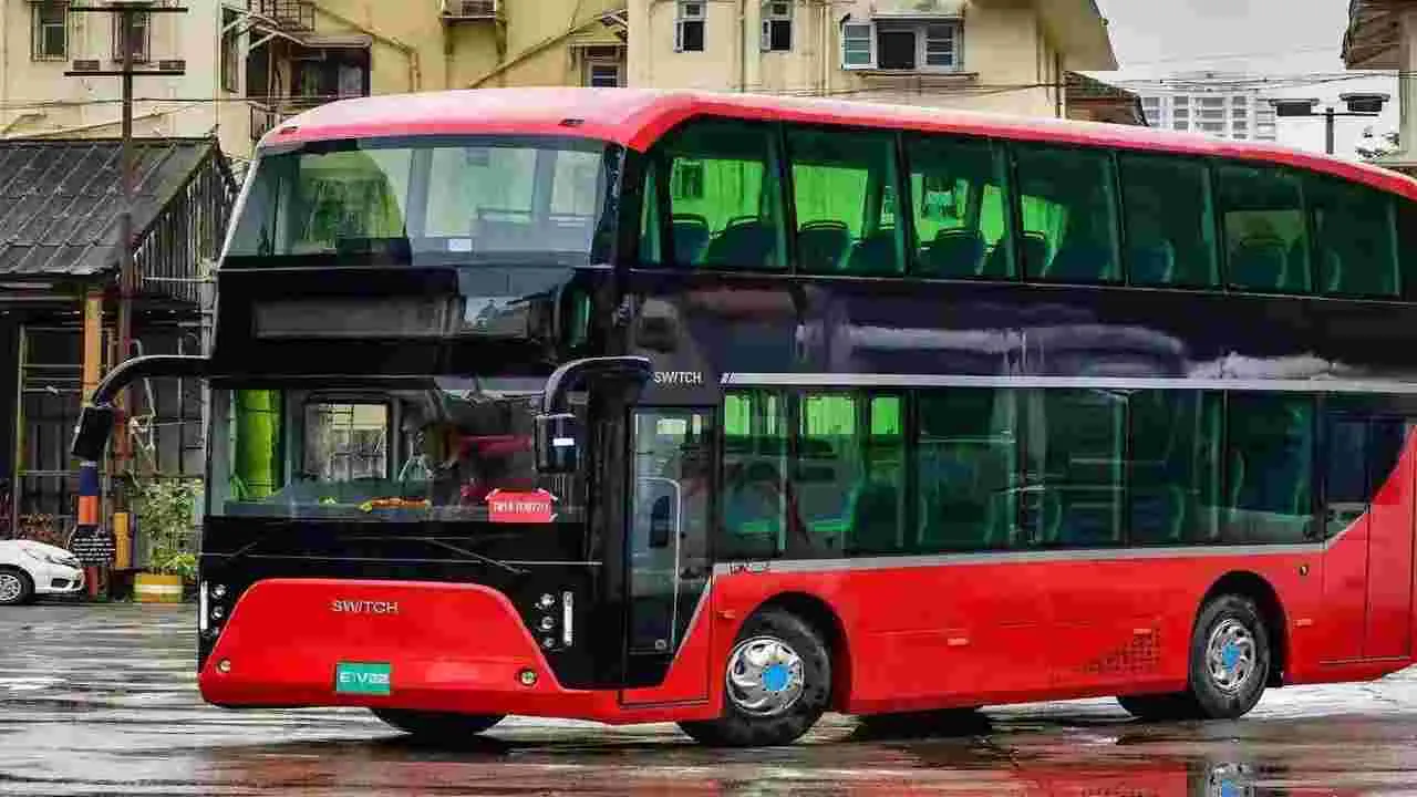 Double Decker Buses: 18 యేళ్ల తర్వాత.. మళ్లీ డబుల్‌ డెక్కర్‌ బస్సులు
