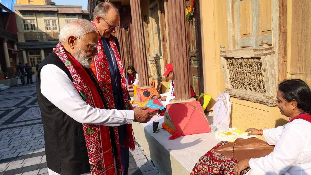 అహ్మదాబాద్‌లో అంతర్జాతీయ కైట్ ఫెస్టివల్‌లో పాల్గొన్న ప్రధాని మోదీ..
