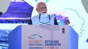 PM Modi: ప్రపంచంలో మూడో అతిపెద్ద ఆర్థిక వ్యవస్థ దిశగా భారత్.. వైబ్రంట్ గుజరాత్‌ సదస్సులో మోదీ