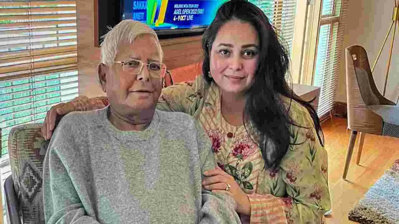 Rohini Acharya: మా వారసత్వాన్ని భ్రష్టు పట్టించేందుకు సొంత వ్యక్తులు చాలు.. లాలూ కుమార్తె