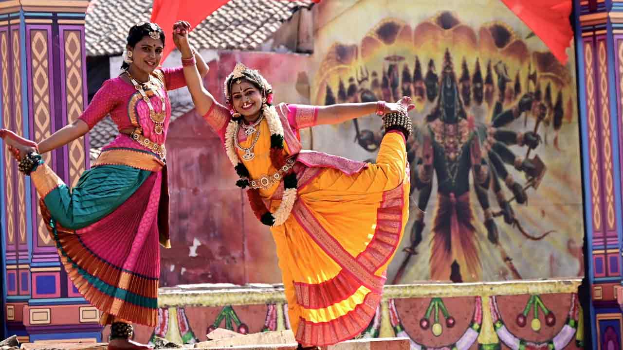 Sankranti-Hyderabad హైదరాబాద్ నగరంలో సంక్రాంతి సంబరాల చిత్రాలు.. 