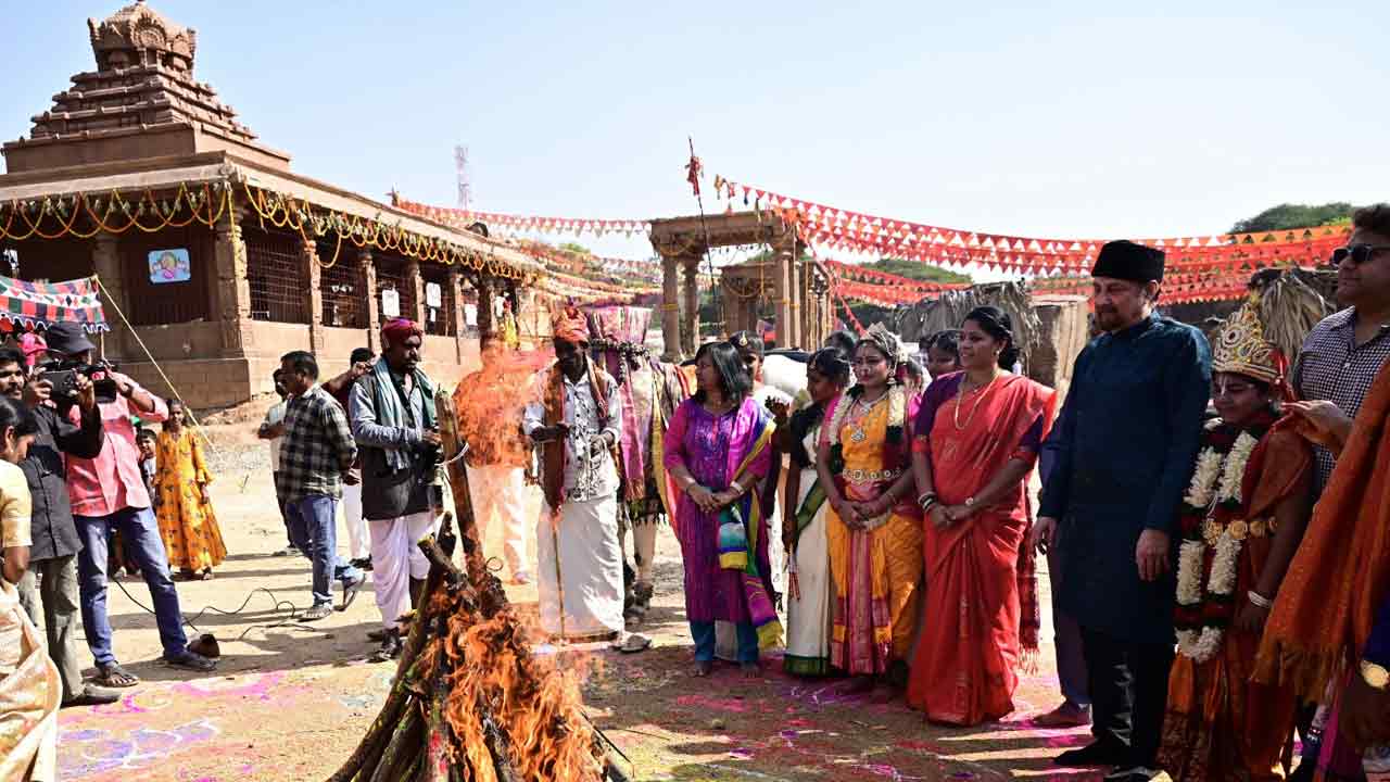 Sankranti-Hyderabad హైదరాబాద్ నగరంలో సంక్రాంతి సంబరాల చిత్రాలు.. 