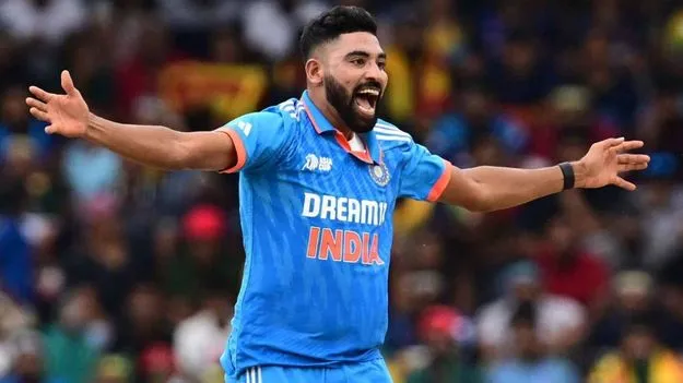 Siraj Four Wickets: చెలరేగిన సిరాజ్.. బెంగాల్ బ్యాటర్లకు చుక్కలు