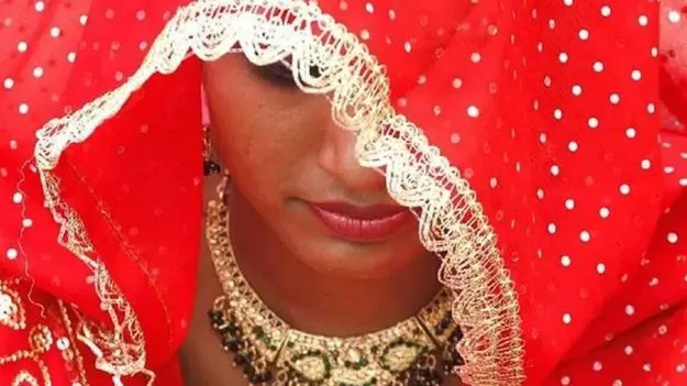 Gender change story: ఇద్దరు పిల్లల తండ్రి.. ఏడేళ్ల తర్వాత భార్యకు తెలిసిన షాకింగ్ విషయం ఏంటంటే..