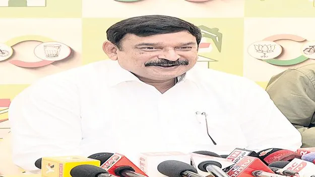 మరిన్ని వందేభారత్‌ రైళ్లు అవసరం