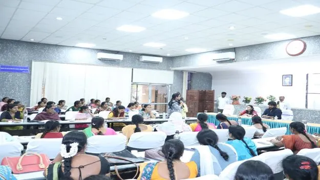 ప్రభుత్వ సంక్షేమ పథకాలు గడపగడపకు అందాలి