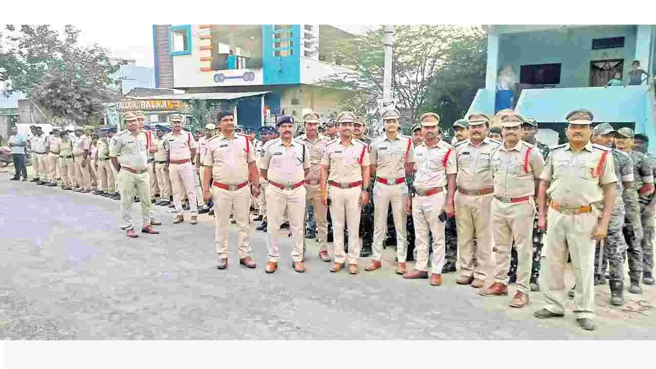 మునిసిపల్‌ ఎన్నికలకు పటిష్ఠ బందోబస్తు