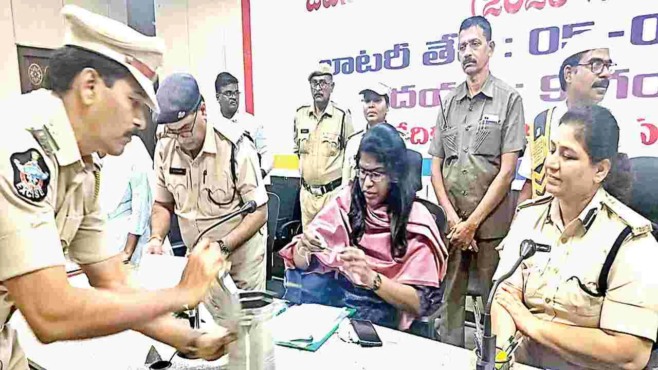 ఏడు బార్లకు లాటరీ.. కేటాయింపు