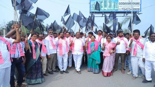 కేసీఆర్‌పై కక్ష సాధింపునకే సిట్‌ విచారణ 