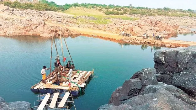 రెండు జిల్లాల మధ్య ‘వారధి’