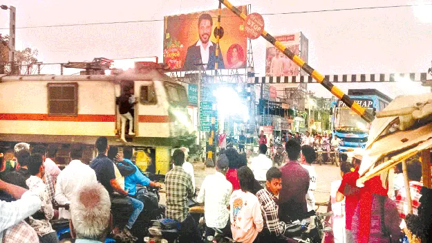 రైల్వేగేట్‌లో సాంకేతిక సమస్య 